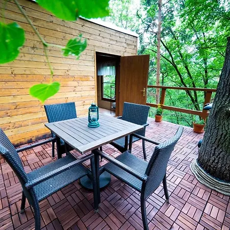 Treehouse Hytte *